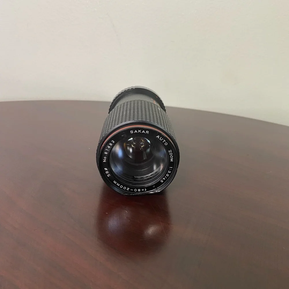 Sakar auto zoom f=80-200mm 1:3.9/4.5 No.81483 black Lens made in Japan